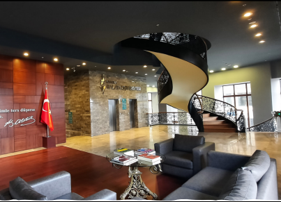 Galata Üniversitesi Frej Apartmanı iç mekân derslik ve koridor görünümü