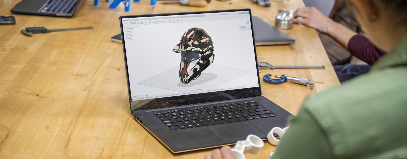 Endüstriyel Tasarımda Yapay Zeka: Fütürizmden Üretime Dönüşüm
