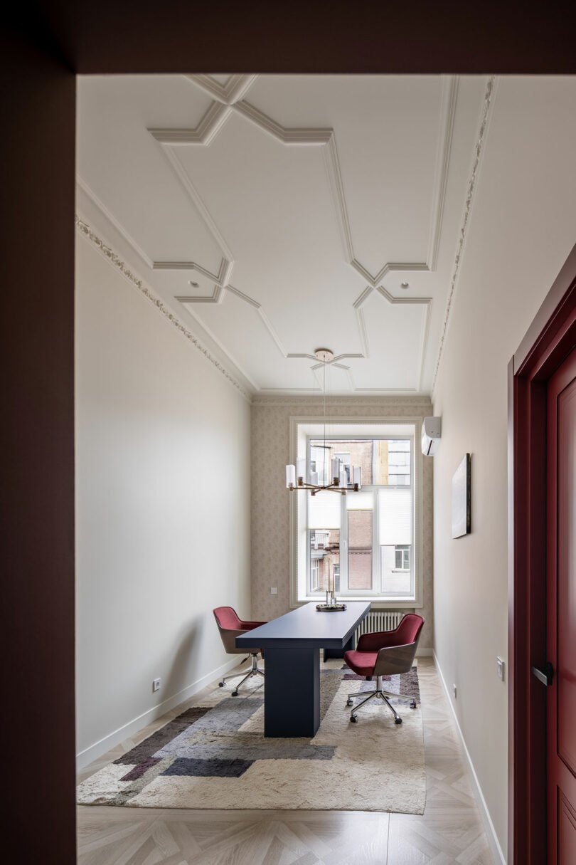 Ev Konforunda Ofis: Kiev’deki Mislad, Üretkenliği Sanatla Buluşturuyor