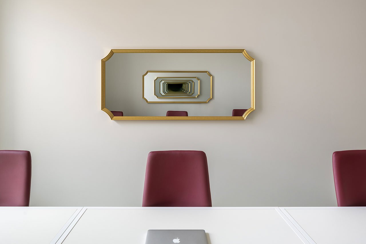 Ev Konforunda Ofis: Kiev’deki Mislad, Üretkenliği Sanatla Buluşturuyor