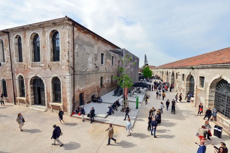 Fabrikalardan Geleceğe: Endüstriyel Mirasın Adaptif Dönüşümü