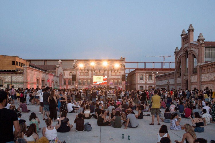 Fabrikalardan Geleceğe: Endüstriyel Mirasın Adaptif Dönüşümü