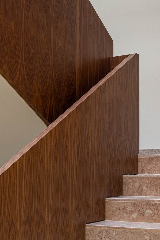 MiMool Sanat Binası: Endüstriyel Mirastan Sanatın Kalbine Yolculuk