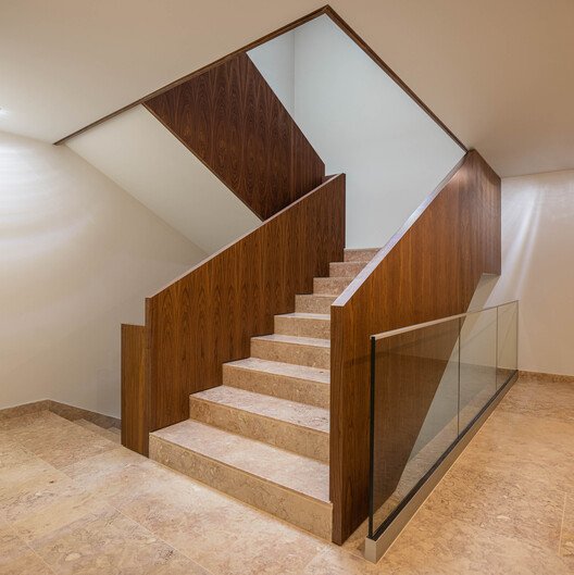 MiMool Sanat Binası: Endüstriyel Mirastan Sanatın Kalbine Yolculuk