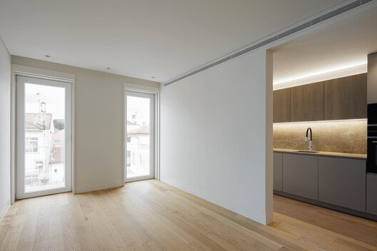 MiMool Sanat Binası: Endüstriyel Mirastan Sanatın Kalbine Yolculuk