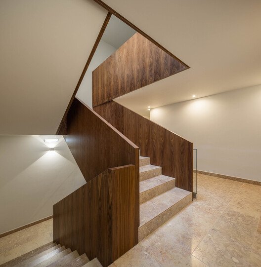 MiMool Sanat Binası: Endüstriyel Mirastan Sanatın Kalbine Yolculuk