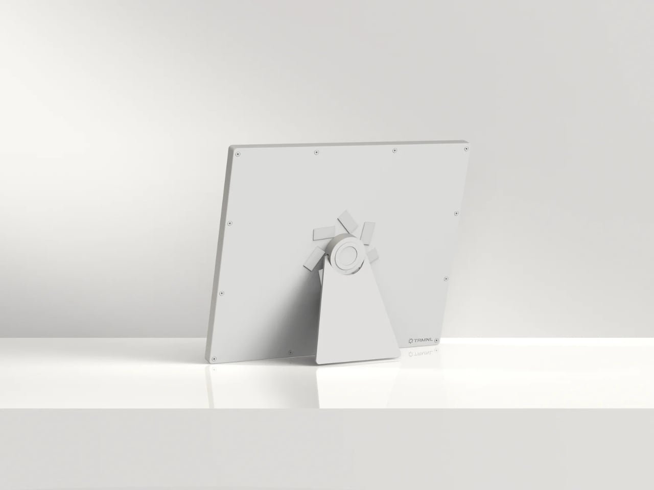 Aylarca Şarj Olmayan, Dikkat Çalmayan Minimalist E-Mürekkep Ekran