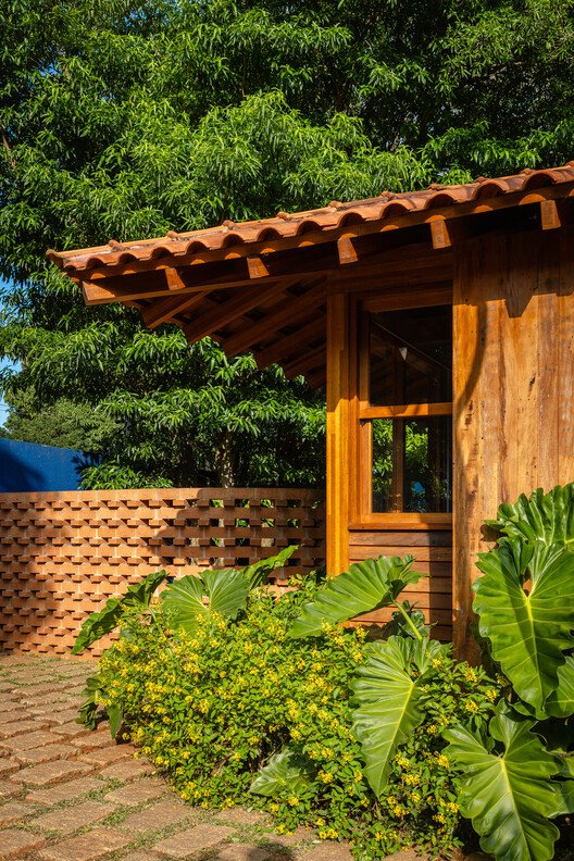 Barão Geraldo Evi: Doğayla Bütünleşen Modern Genişleme