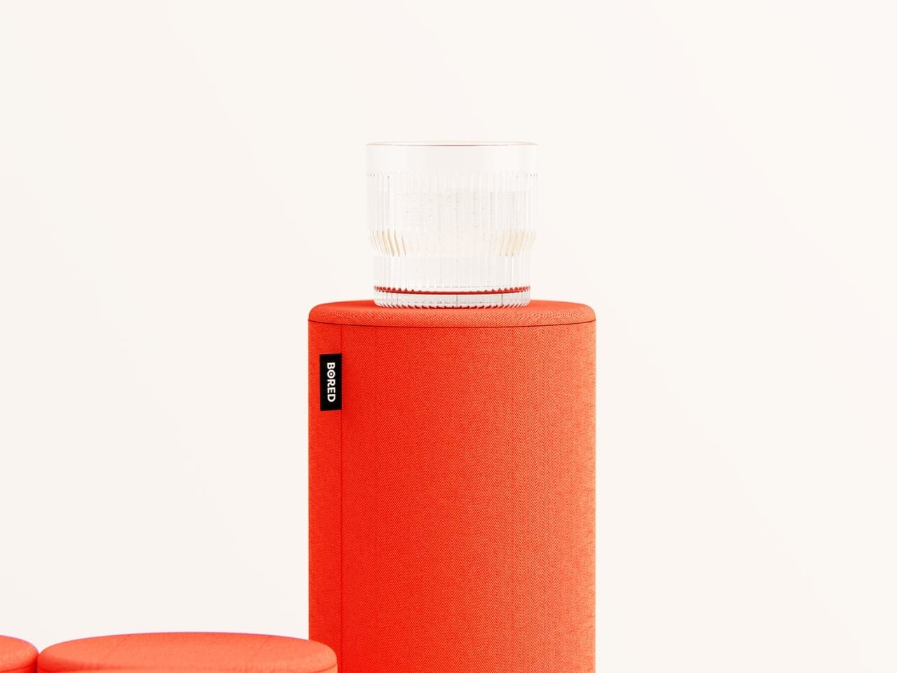 Bir Sandalye, Bir Sehpa: Dört Döşemeli Kolonun Dahiyane Dönüşümü