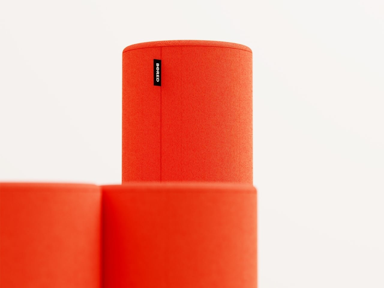 Bir Sandalye, Bir Sehpa: Dört Döşemeli Kolonun Dahiyane Dönüşümü