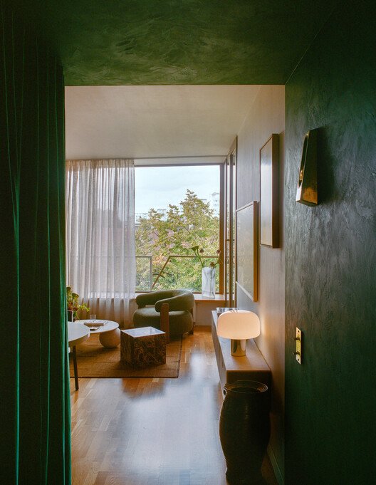 Duygu ve Kültürün Dansı: Bükreş'te Bir Ev Hikayesi