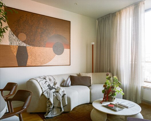 Duygu ve Kültürün Dansı: Bükreş'te Bir Ev Hikayesi