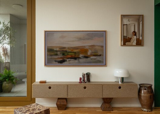 Duygu ve Kültürün Dansı: Bükreş'te Bir Ev Hikayesi