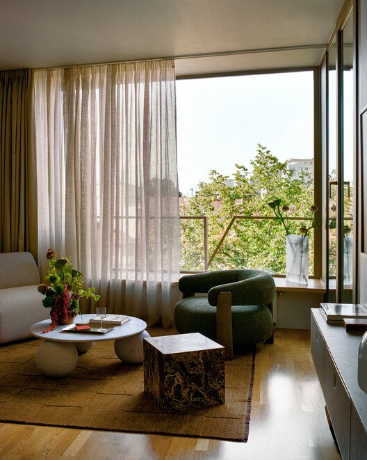 Duygu ve Kültürün Dansı: Bükreş'te Bir Ev Hikayesi