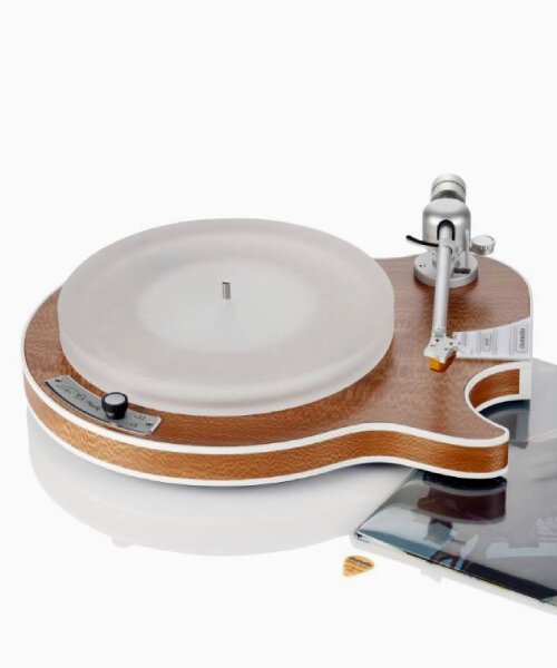 Gitar Şeklinde Pikap: Clearaudio&rsquo;dan Al Di Meola&rsquo;ya Saygı Duruşu