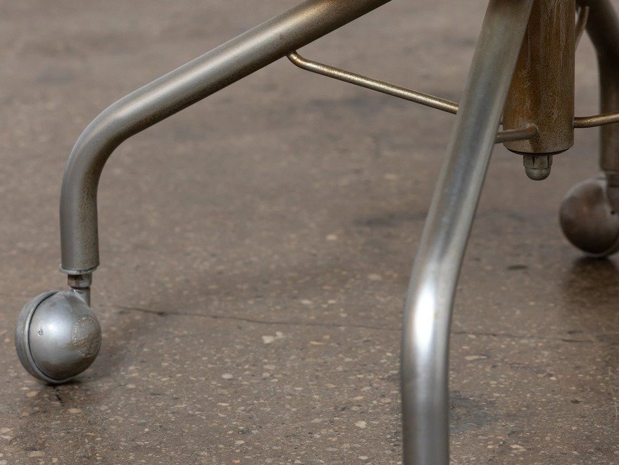 Hans Wegner'in Ergonomiye Yön Veren Nadir Döner Sandalyesi