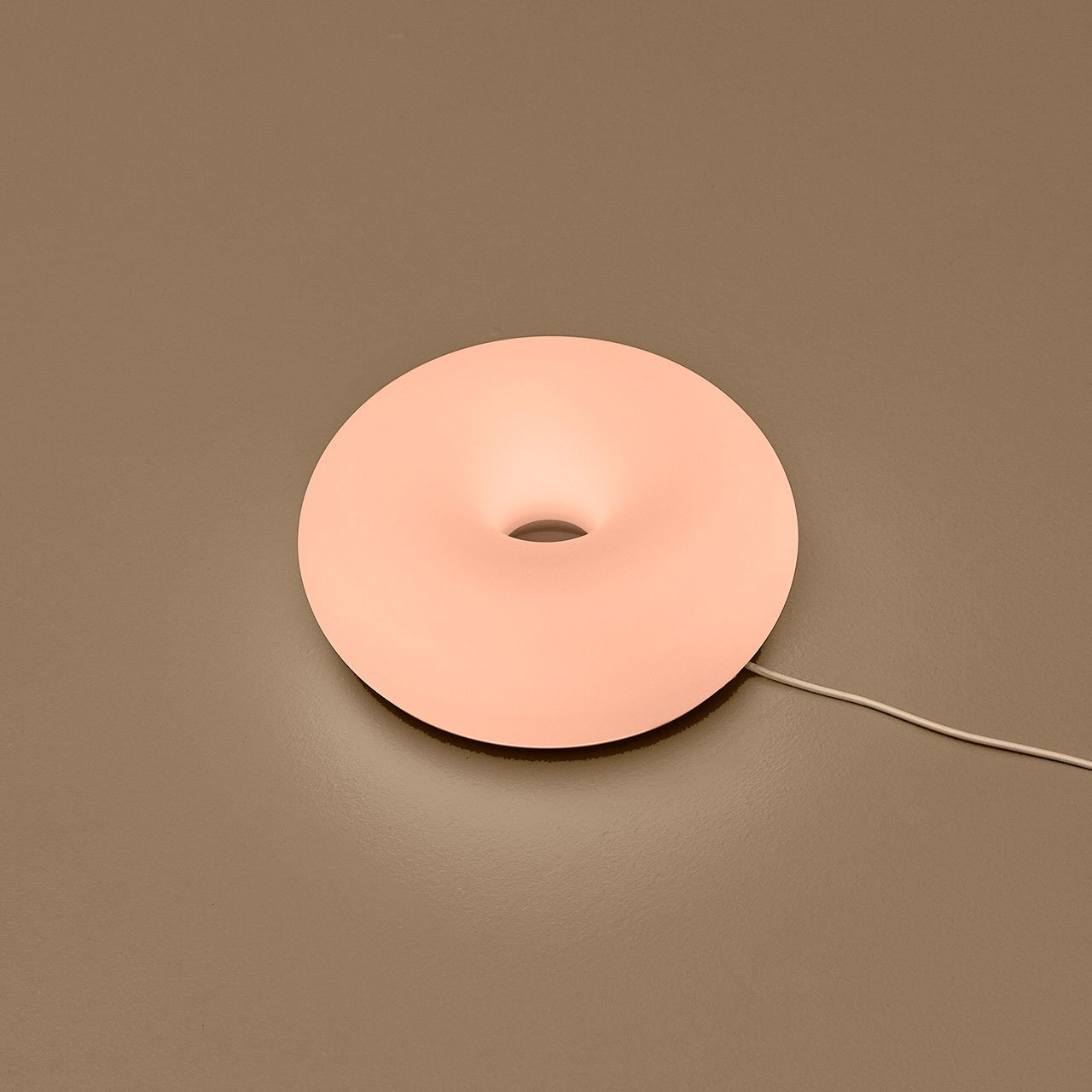 IKEA VARMBLIXT: Sabine Marcelis’ten Işık Sanatının Geleceği