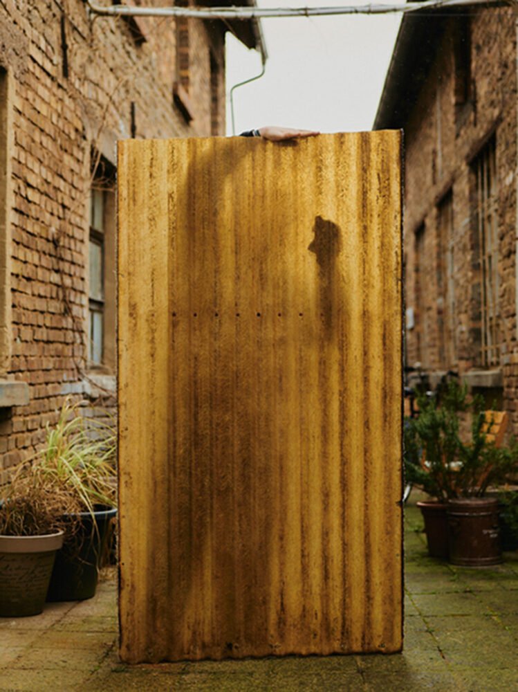 Königswinter Işık Heykeli: 50 Yıllık Fiberglasın Büyüleyici Dönüşümü