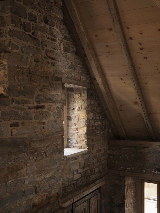 Maison Aubé: YH2 Mimarisiyle Tarihi Bir Evin Yeniden Doğuşu