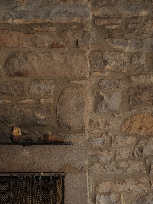 Maison Aubé: YH2 Mimarisiyle Tarihi Bir Evin Yeniden Doğuşu