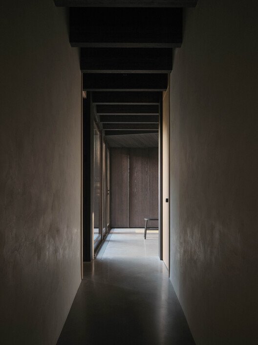 Maison Aubé: YH2 Mimarisiyle Tarihi Bir Evin Yeniden Doğuşu