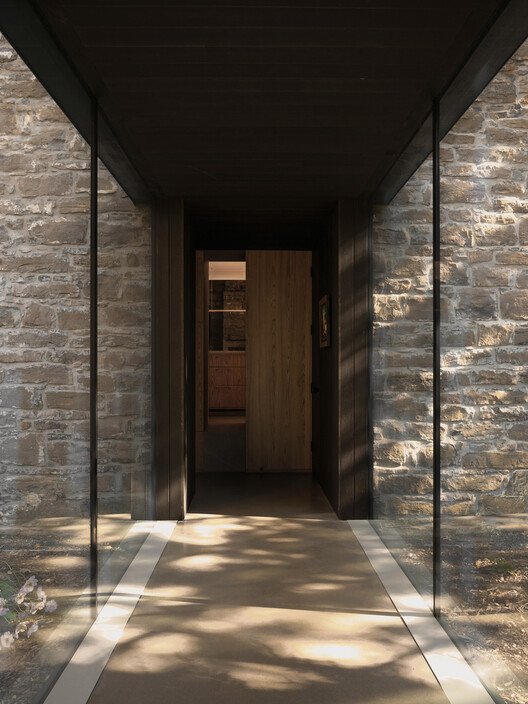 Maison Aubé: YH2 Mimarisiyle Tarihi Bir Evin Yeniden Doğuşu