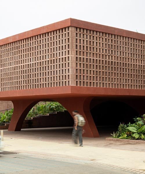 SCAPE ve BIG İmzalı Manresa Wilds: Endüstriyel Mirastan Yeşil Geleceğe