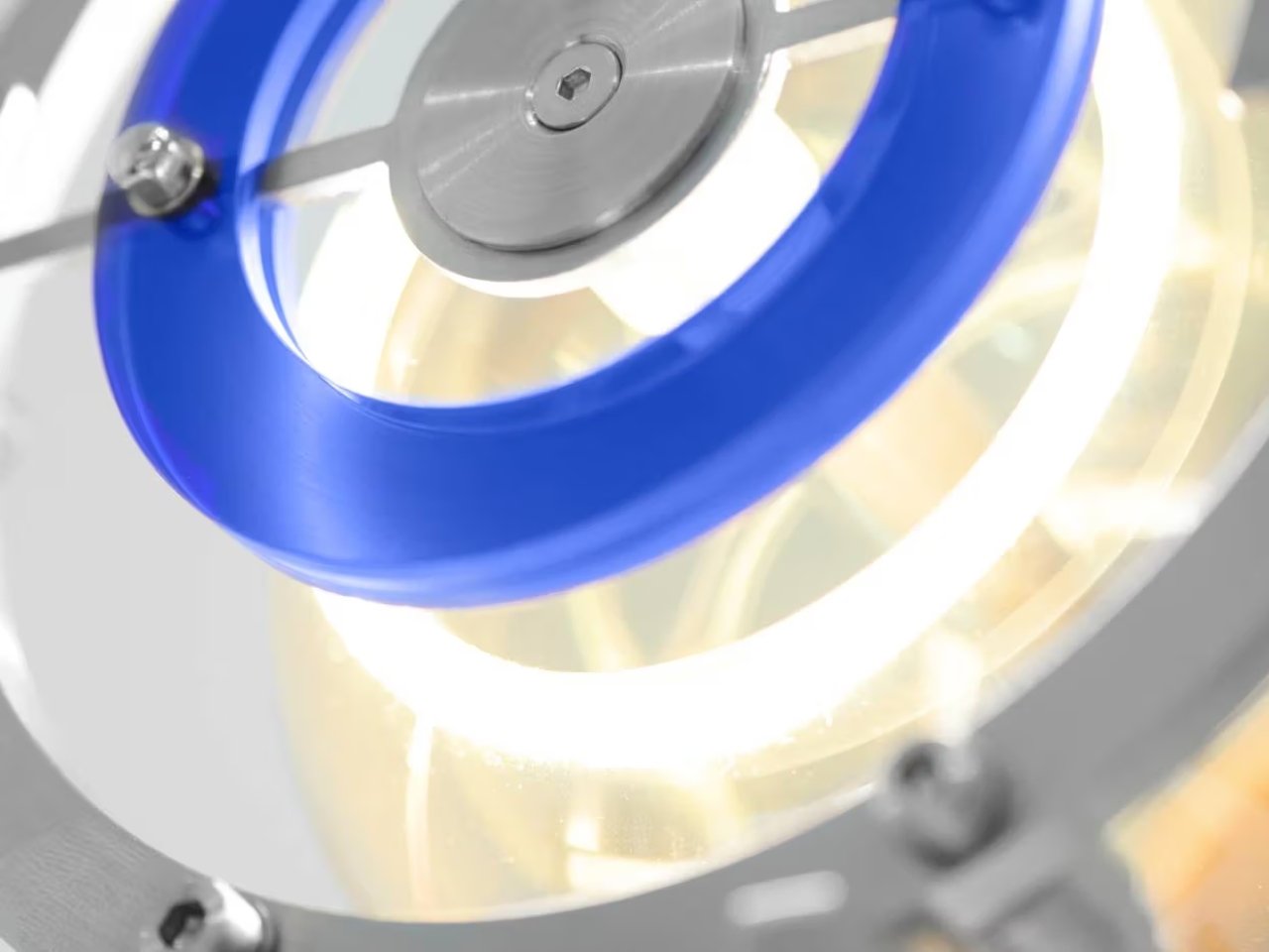 ML15 Helios: 9 KG’lık El Yapımı Sanat Lambası Sadece 15 Adet Üretildi