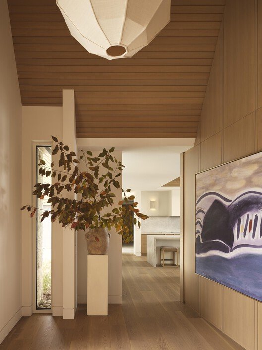 Nesiller Boyu Sürecek Bir Miras: Georgian Bay Sahil Evi &Pierre Tasarımı