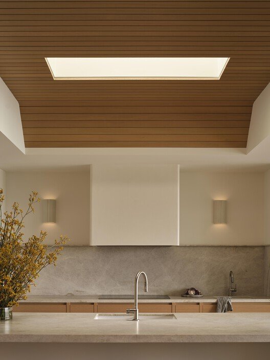 Nesiller Boyu Sürecek Bir Miras: Georgian Bay Sahil Evi &Pierre Tasarımı