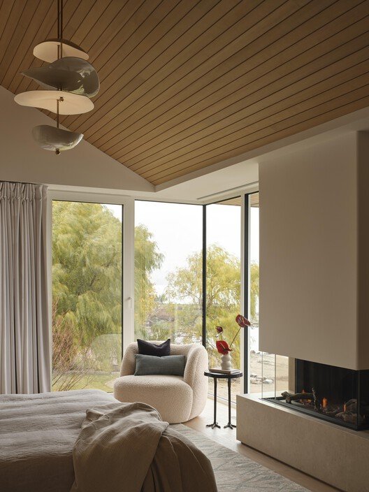 Nesiller Boyu Sürecek Bir Miras: Georgian Bay Sahil Evi &Pierre Tasarımı