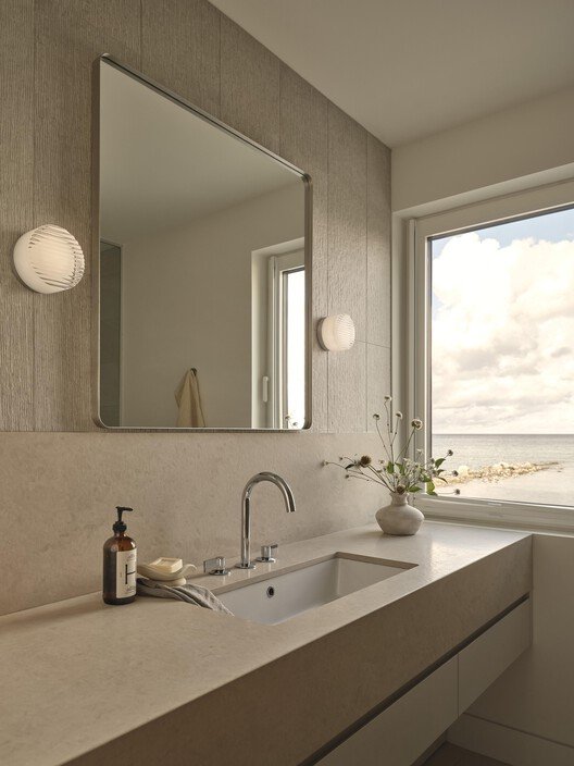 Nesiller Boyu Sürecek Bir Miras: Georgian Bay Sahil Evi &Pierre Tasarımı