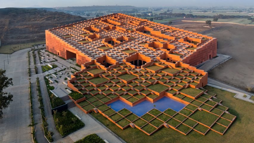 Pritzker Gecikmesi, Ay Mimarisi ve Tasarımda Yeniden Doğuş: Haftaya Bakış