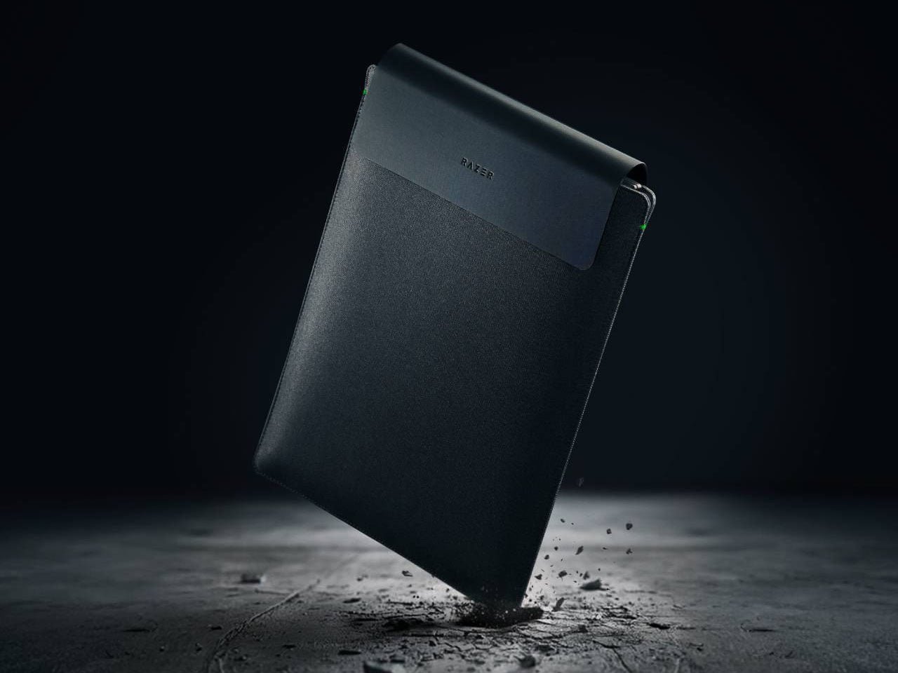 Razer Laptop Kılıfı 16: Çift Kablosuz Şarjla Taşınabilir Gücü Yeniden Tanımlıyor