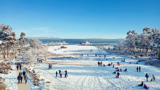 SCAPE ve BIG İmzalı Manresa Wilds: Endüstriyel Mirastan Yeşil Geleceğe