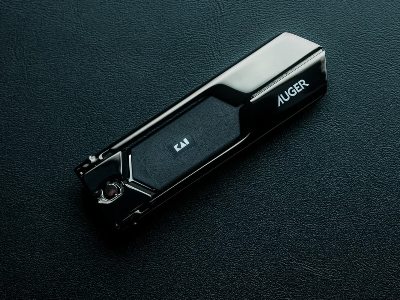 Uçuş Tutkunlarının Vazgeçilmezi: 8 Akıllı Seyahat Gadget'ı