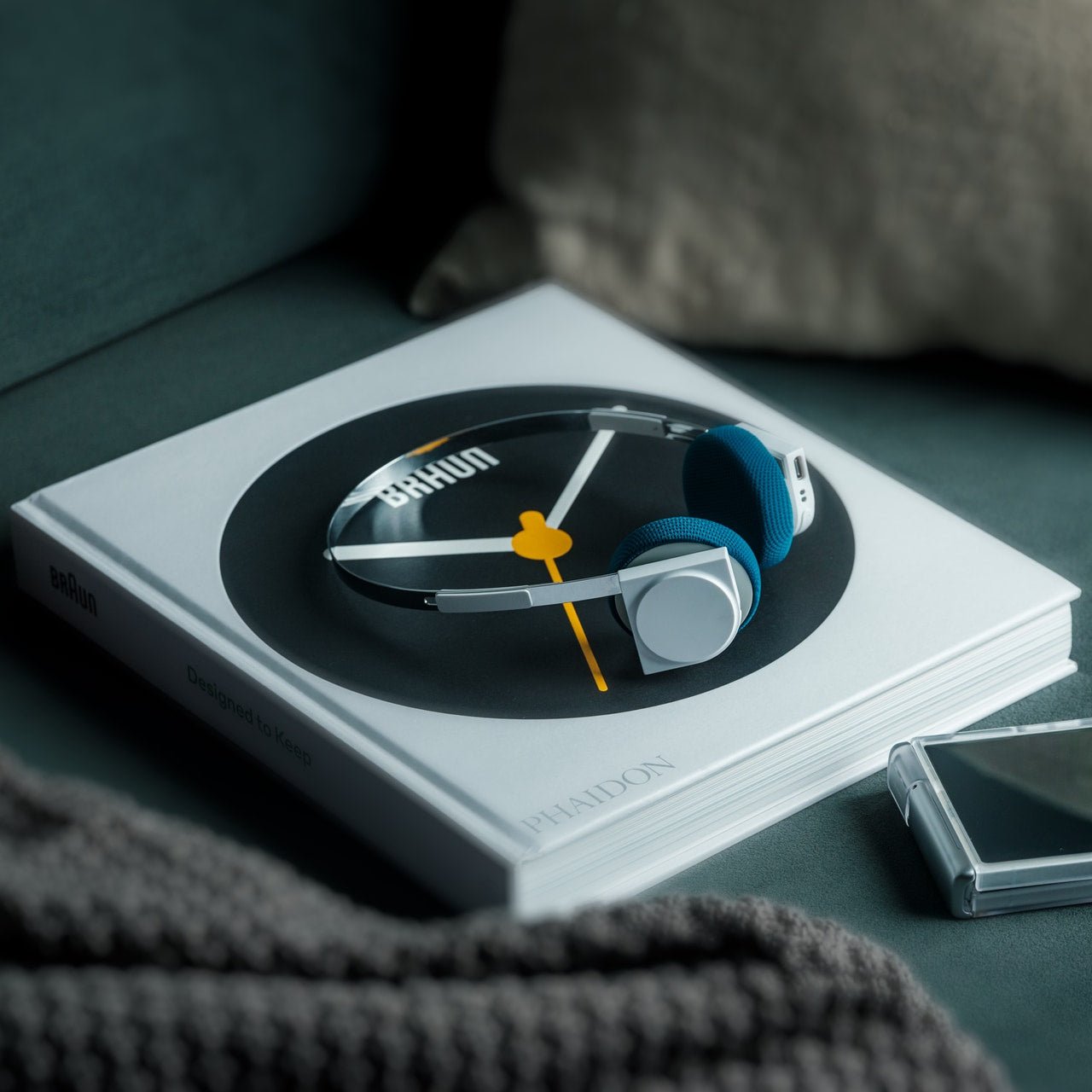 Uçuş Tutkunlarının Vazgeçilmezi: 8 Akıllı Seyahat Gadget'ı