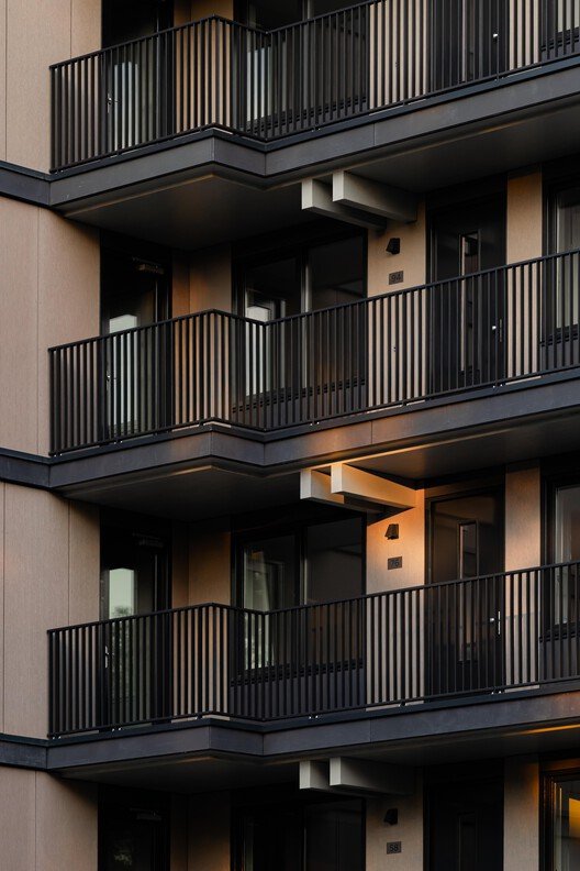 Valckensteyn: Rotterdam'ın İlk Ahşap Konutu, Sürdürülebilir Bir Vizyon