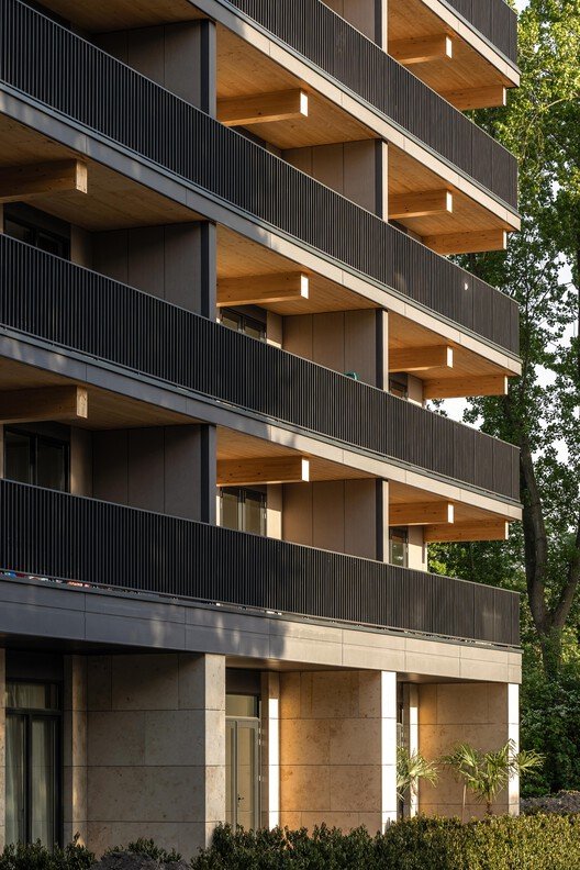 Valckensteyn: Rotterdam'ın İlk Ahşap Konutu, Sürdürülebilir Bir Vizyon