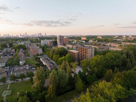 Valckensteyn: Rotterdam'ın İlk Ahşap Konutu, Sürdürülebilir Bir Vizyon