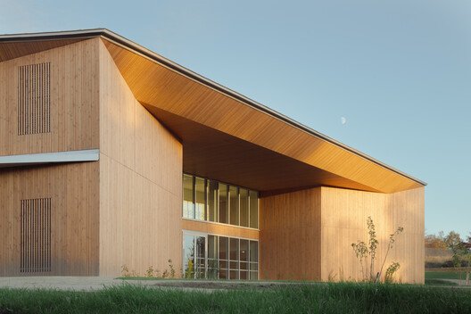 Vertou’da Yenilikçi Eğitim Mimarisi: Simone Veil Okul Kompleksi