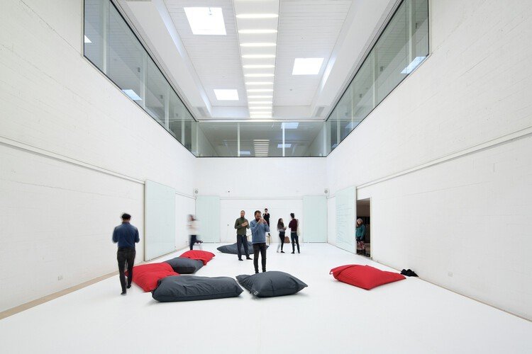 Pritzker 2026: Smiljan Radić Clarke'ın Şili'den Yükselen Kırılgan Mimarisi