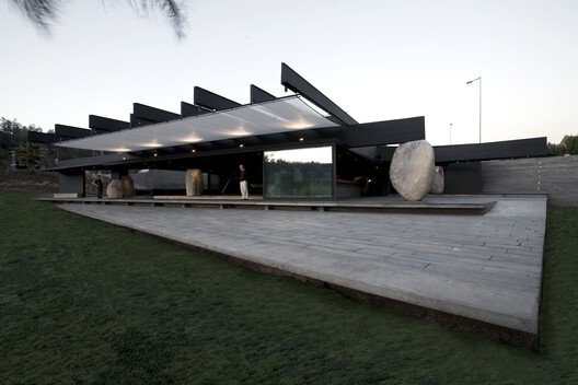 Pritzker 2026: Smiljan Radić Clarke'ın Şili'den Yükselen Kırılgan Mimarisi