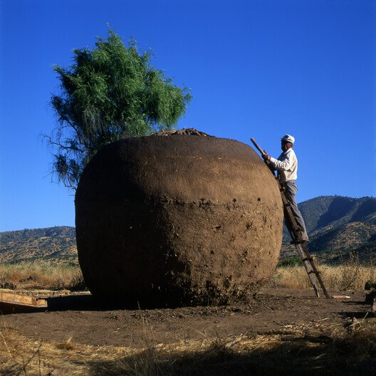 Pritzker 2026: Smiljan Radić Clarke'ın Şili'den Yükselen Kırılgan Mimarisi