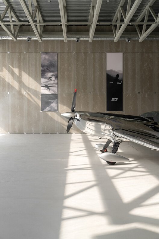 Aerotim Hangarı: Gökyüzü Sporcuları İçin Tasarım Harikası