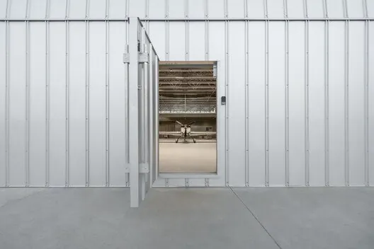 Aerotim Hangarı: Gökyüzü Sporcuları İçin Tasarım Harikası