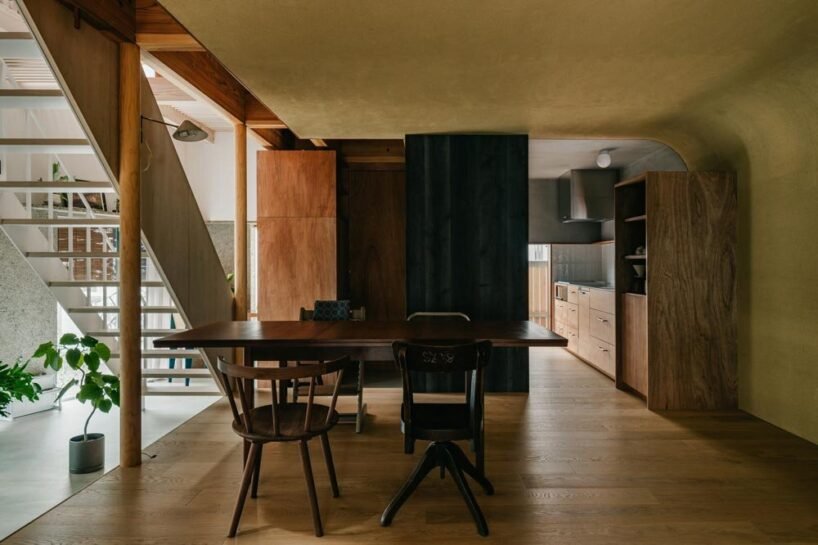 Beton ve Ahşap Konuşuyor: Osaka'da Kentsel Yaşamın Yeniden Tanımı