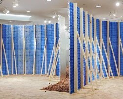 Bottega Veneta Sahnesinde Max Lamb: Atık Plastik Yüksek Sanata Dönüşüyor