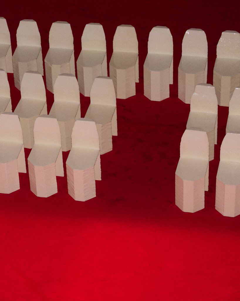 Bottega Veneta Sahnesinde Max Lamb: Atık Plastik Yüksek Sanata Dönüşüyor