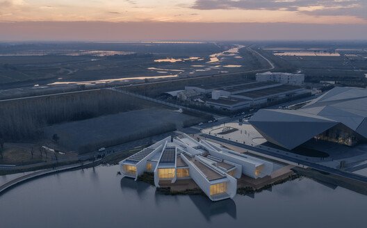 Chenhu Sulak Alan Sanat Merkezi: Wuhan'ın Mirası ve Tasarımın Geleceği